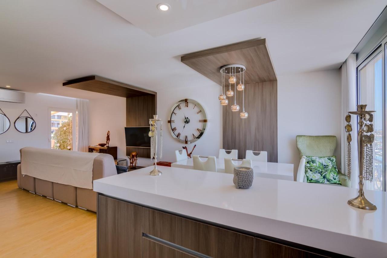 Gold Suites - Luxurious Apartment - Sea View فيلامورا المظهر الخارجي الصورة